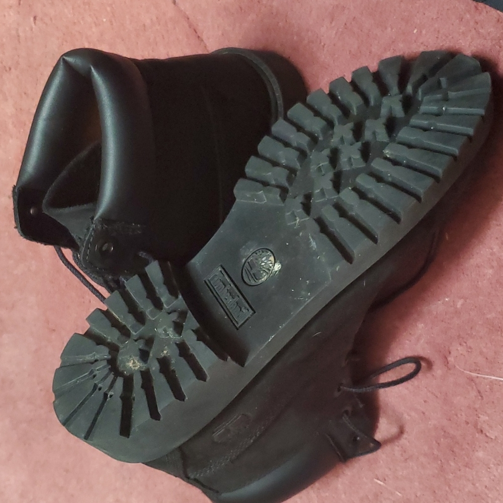 Black Timberlands - image 3